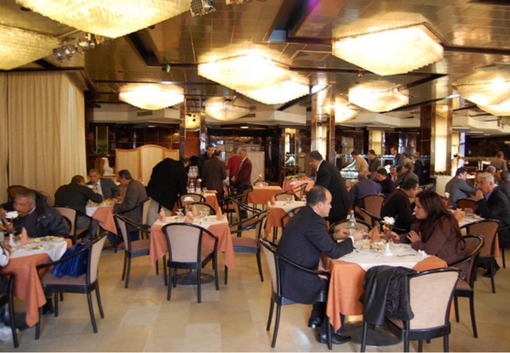 Diplomat Hotel Tunisz Kültér fotó