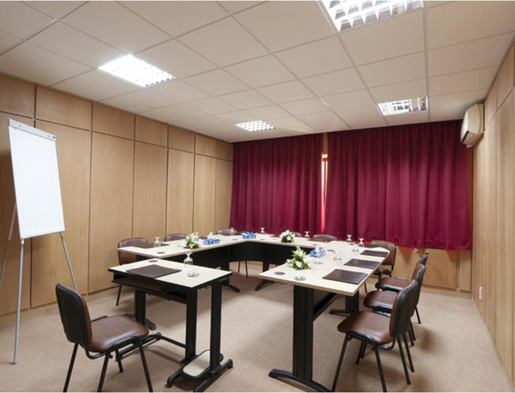 Diplomat Hotel Tunisz Kültér fotó