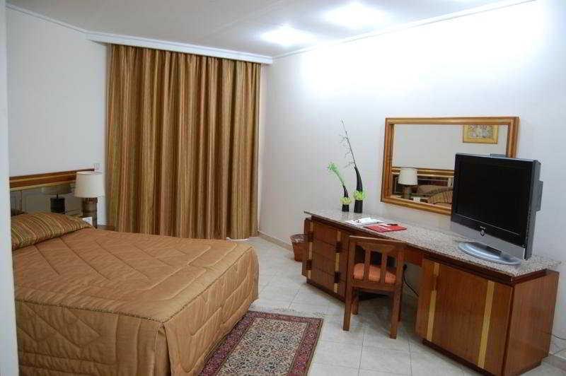 Diplomat Hotel Tunisz Kültér fotó